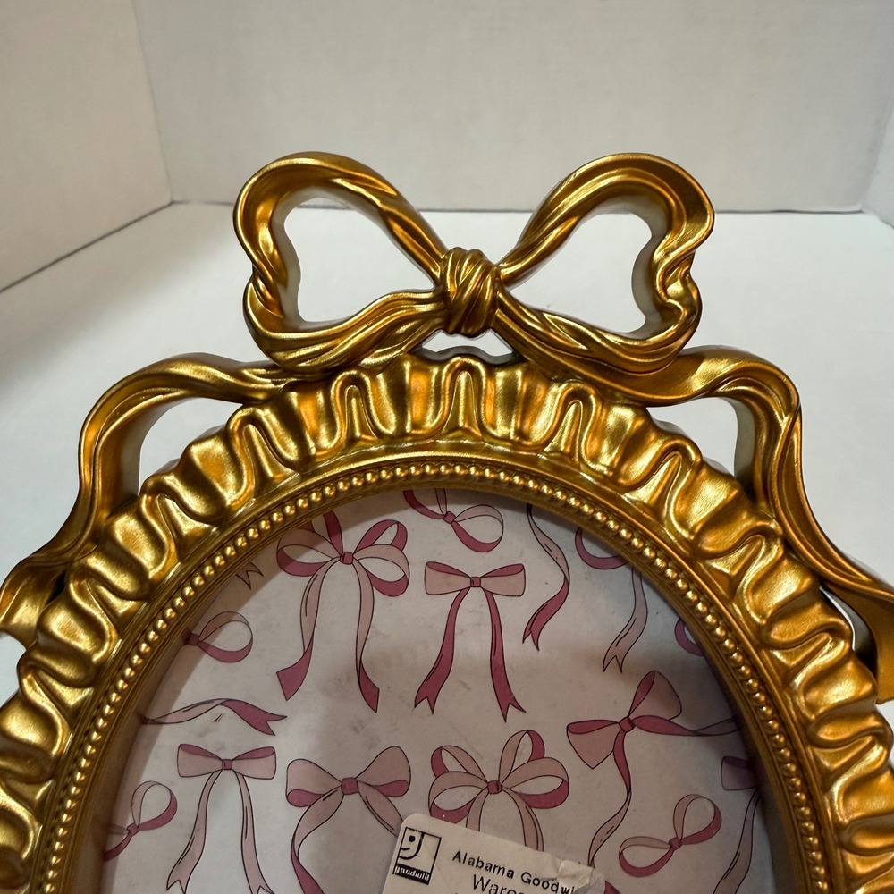 Coquette Bow Gold Oval Picture Frame Cottagecore Romantic Vintage Style Decor - Picture 4 of 6